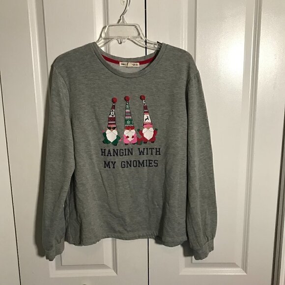 Wallflower Christmas gray sweatshirt, "Hangin With My Gnomes," words/graphic, XL - Picture 1 of 5